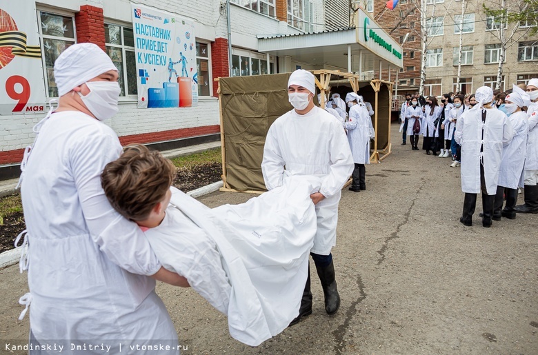 Как спасали солдат: в Томске развернули реконструкцию полевого госпиталя