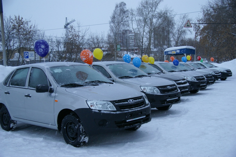 Пострадавшие на производстве томичи получили от ФСС новые авто
