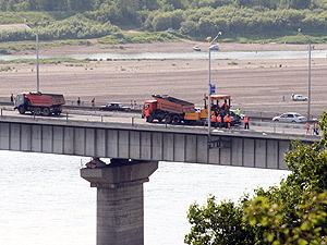 Ремонт Коммунального моста идет по плану