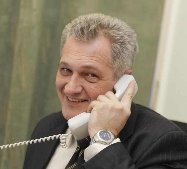 Владислав Халин