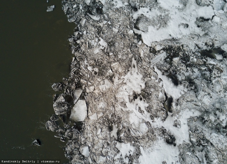 Юного томича наградят за спасение тонущей в ледяной воде племянницы