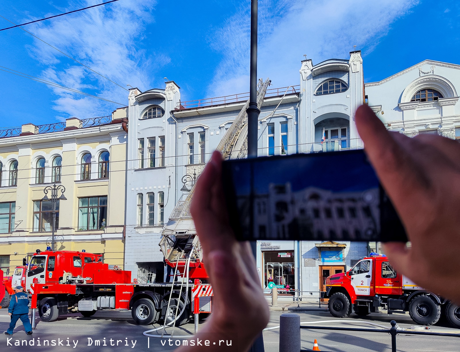 Пожар произошел в историческом здании в центре Томска | 22.09.2023 | Томск  - БезФормата