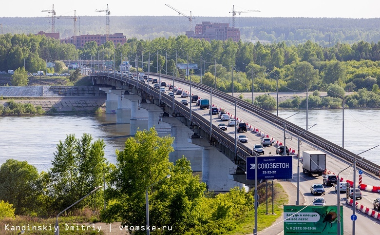 Время работы светофоров, установленных перед Коммунальным мостом, продлят в часы пик