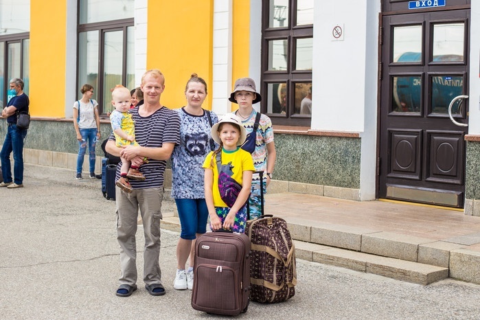 Почти 200 юных томичей отправились на Черное море по социальным путевкам