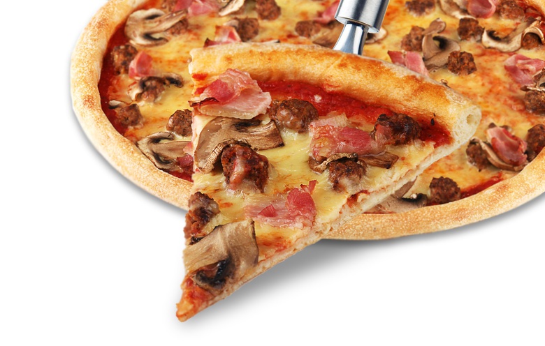 Make Love Pizza представила праздничную «Пиццу с митболлами»