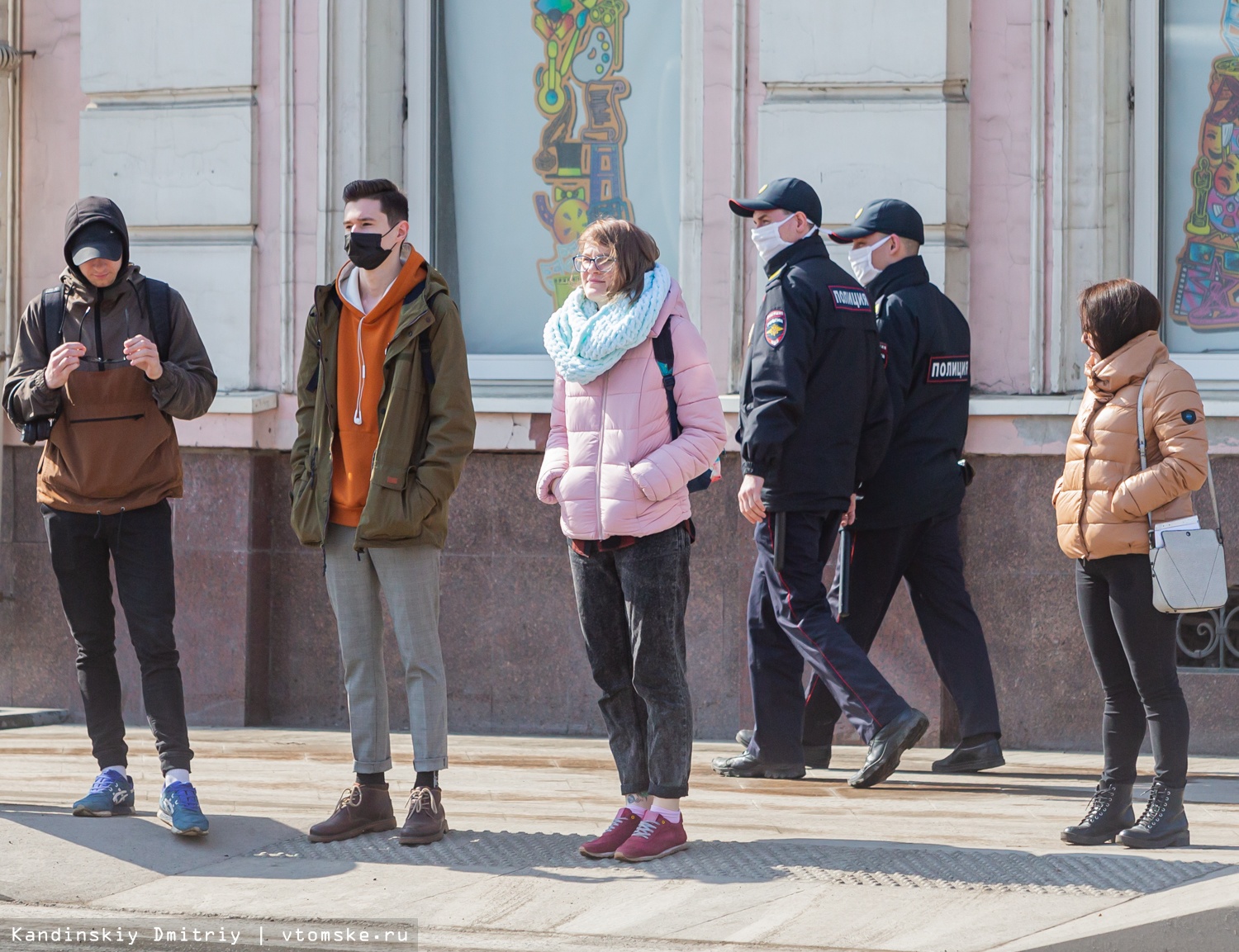 Гражданин, пройдемте домой»: как полиция патрулирует Томск во время  самоизоляции | 03.04.2020 | Томск - БезФормата