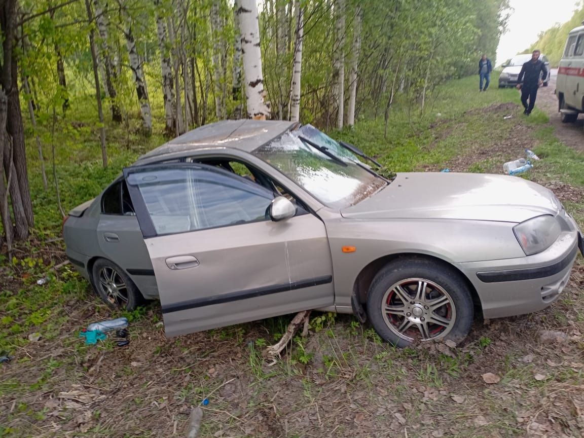 Водитель Hyundai погиб на трассе Томск — Самусь, врезавшись в дерево |  21.05.2022 | Томск - БезФормата