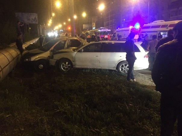 В ночном ДТП на Комсомольском пострадали два человека