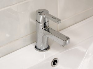 Завтра почти на сутки отключат холодную воду в районе Белого озера