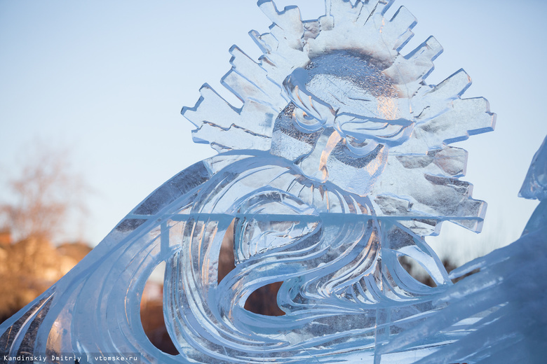 Ледовая скульптура «Морозко» победила на фестивале «Хрустальный Томск»