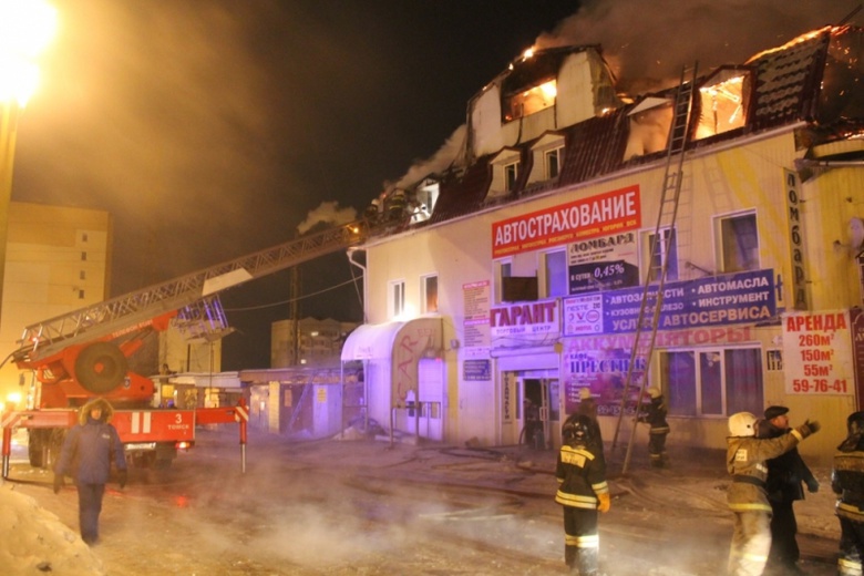 Пожар в административном здании на Мира в Томске потушили спустя 5 часов