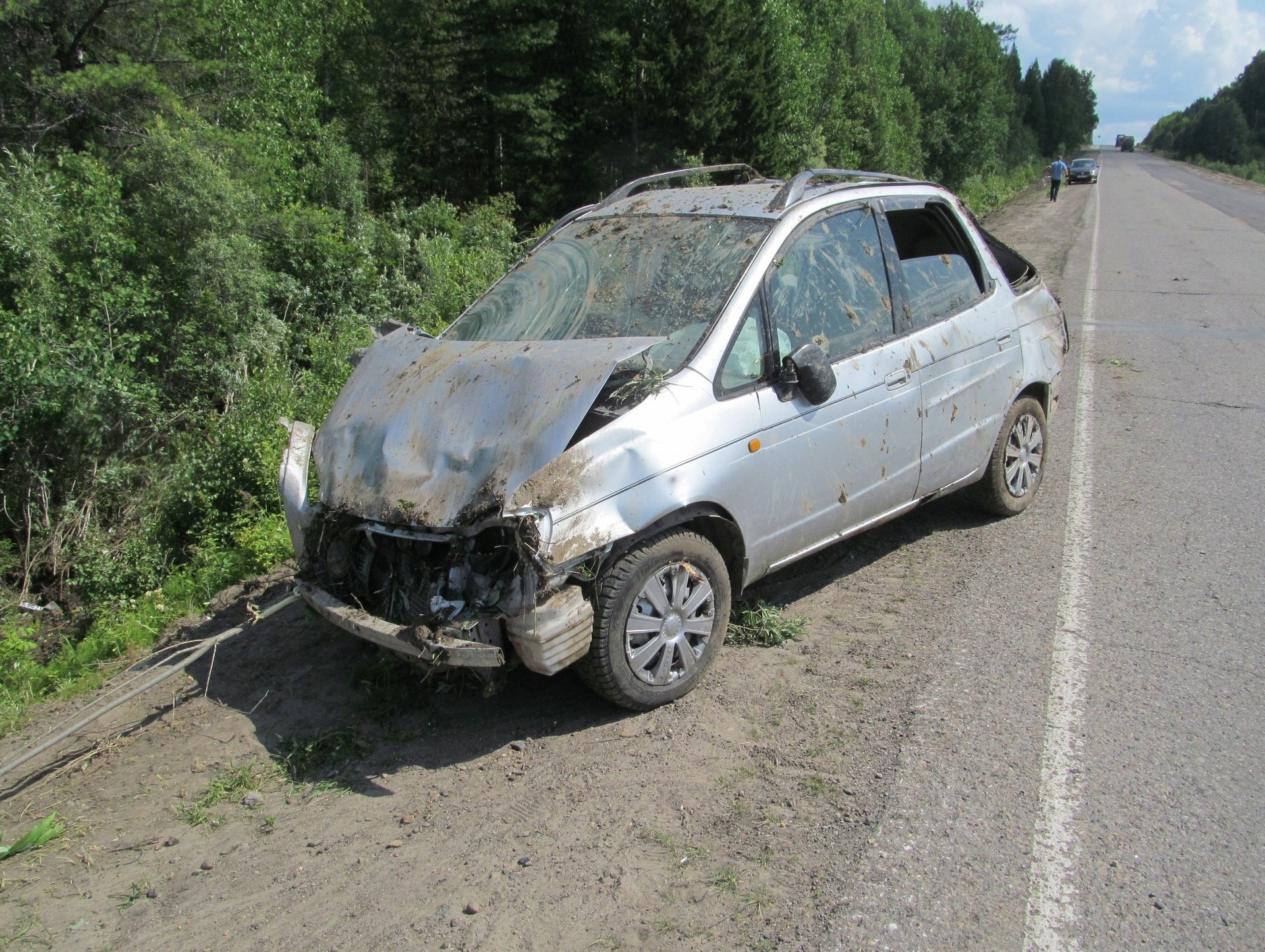 Водитель Toyota погиб, перевернувшись на трассе в Томской области |  22.07.2021 | Томск - БезФормата