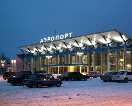 На вокзалах и в аэропорту усилены меры безопасности