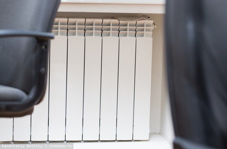 Эксперт оценил ситуацию с отоплением в домах томичей при жаркой погоде