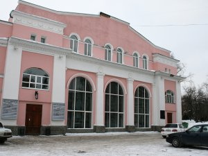 Губернатор учредил грант на театральную деятельность