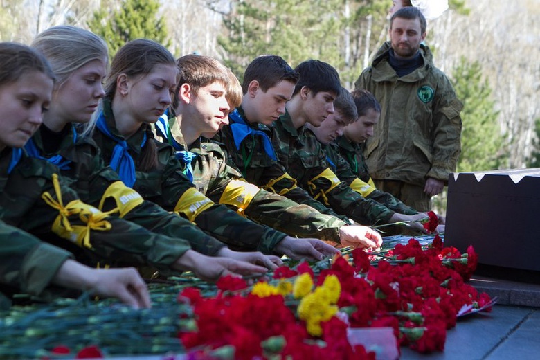 На квесте от «Аграрной Группы» школьники прошли марш-бросок в полевых условиях (фото)