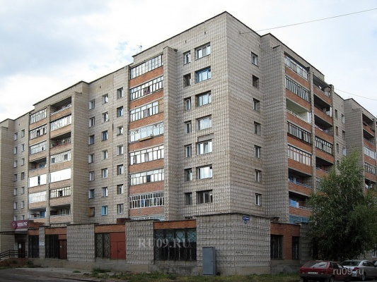 Дом по улице Репина, 12