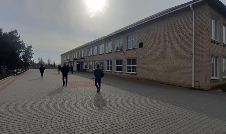 «Карьероуправление» восстановит школу и детсад в Приазовье