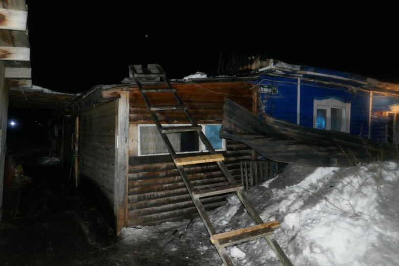 Две женщины погибли ночью при пожаре в деревне Томского района