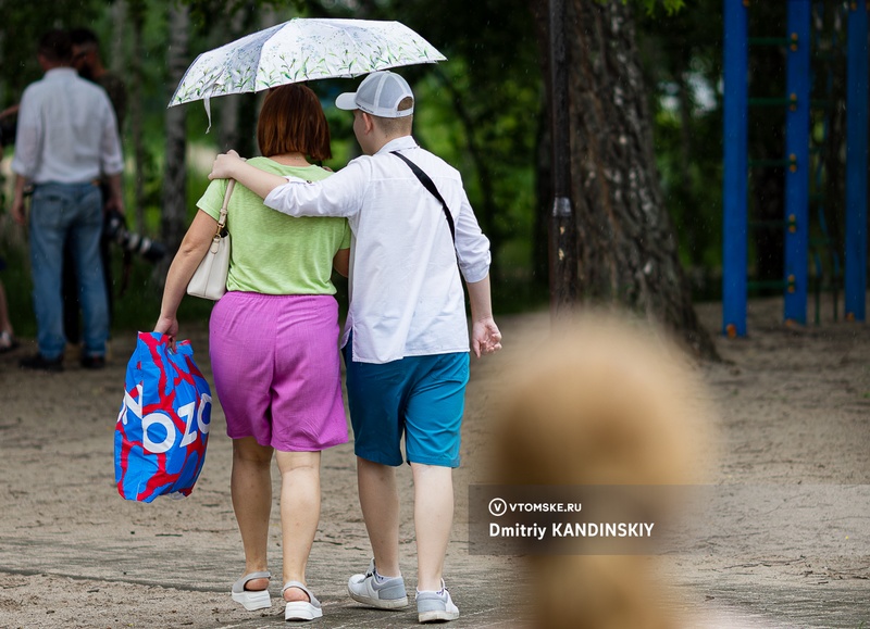 Штормовое предупреждение по Томску и области продлили до 28 июня