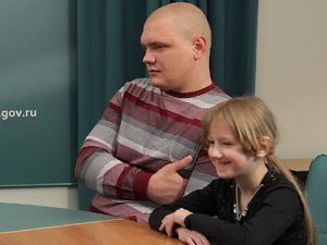 таксист Александр Оконечников и третьеклассница Катя Рудь