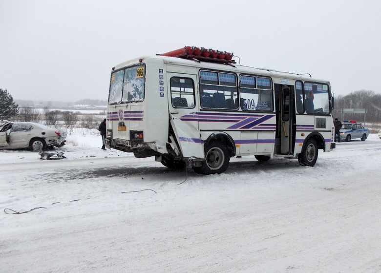 Во вчерашнем ДТП с рейсовым автобусом пострадали два человека