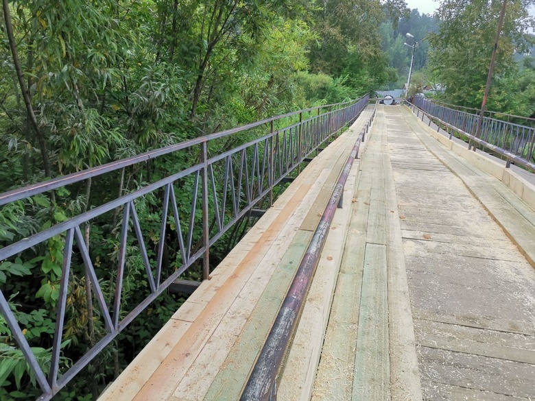 Подрядчик отремонтировал полуразрушенный мост на Степановке