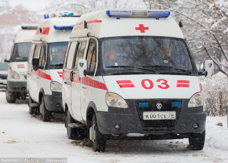Водитель Toyota врезался в опору ЛЭП на трассе под Томском