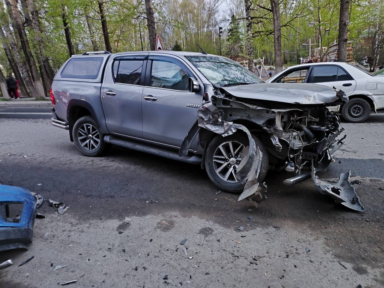 Мужчина и ребенок пострадали в столкновении четырех авто в Томске