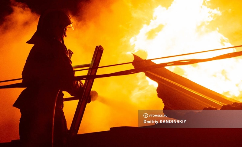 Пожарные в районах Томской области увольняются из-за низких зарплат. Средний доход — 24 тыс руб