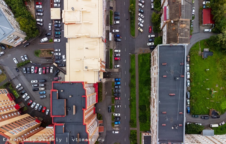 В Томске обсудят отмену нормативов по парковкам у жилых домов