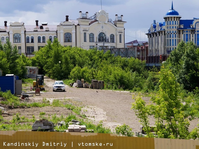 Многолетний забор уберут с набережной Ушайки в Томске