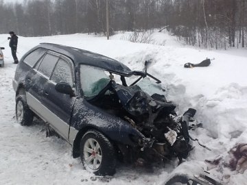 Грузовик и две Toyota столкнулись сегодня на трассе Томск — Мариинск (фото)