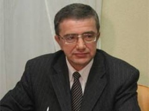 Макаров отозвал иск к газете