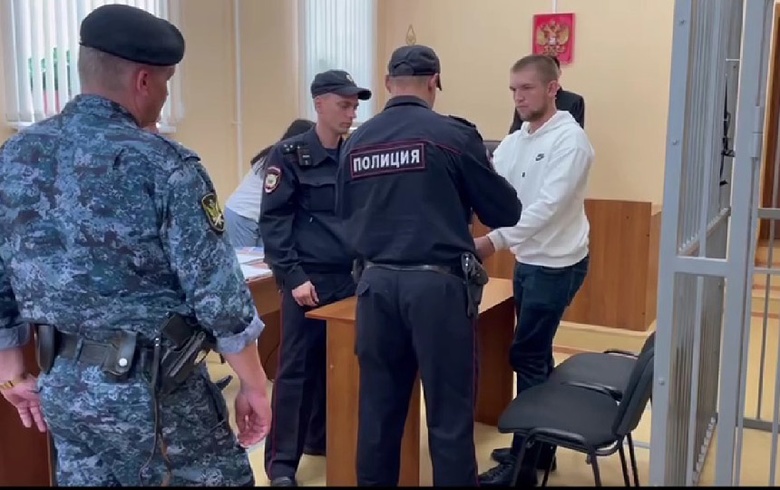 Томского рядового приговорили к 5,5 года колонии за самовольное оставление части
