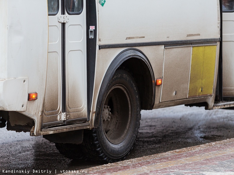 СК опроверг информацию, что кондуктор томского автобуса высадила ребенка на мороз