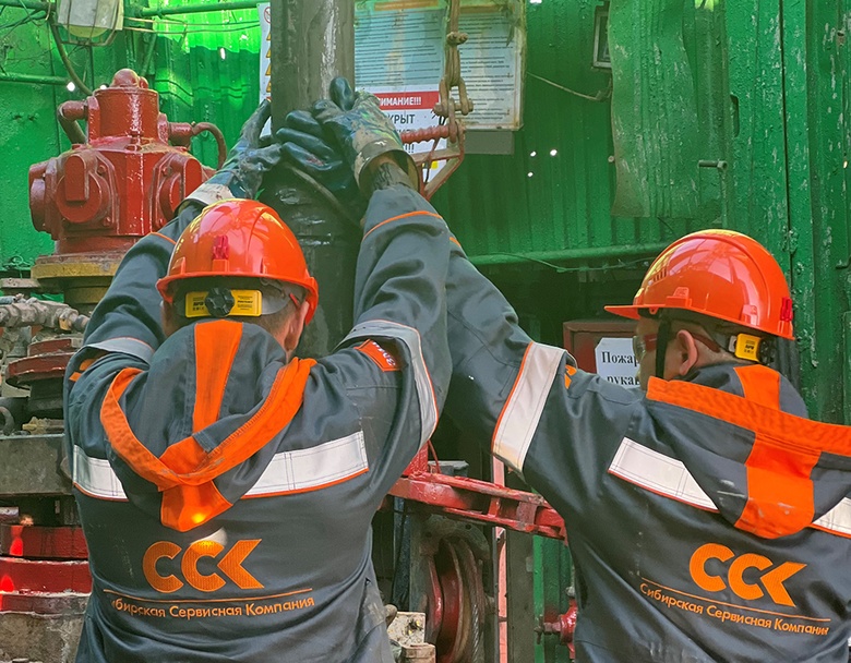 Директор Томского филиала ССК поздравил работников и ветеранов нефтегазовой отрасли