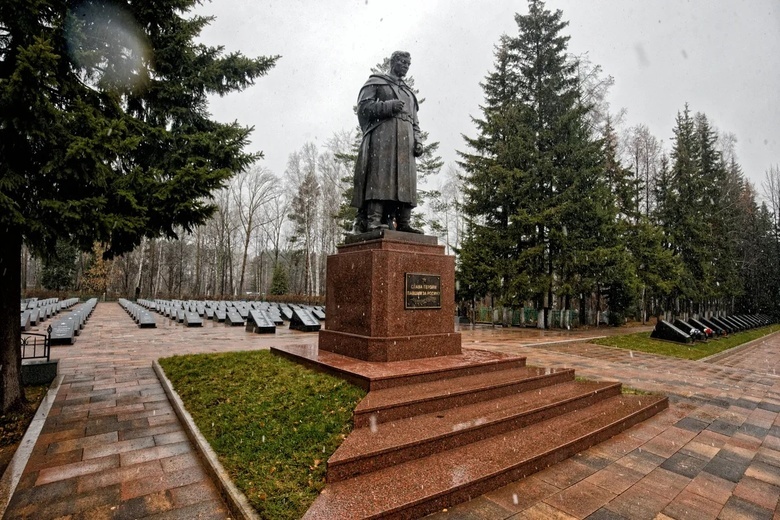 Почти 200 памятников ветеранам ВОВ восстановили на Южном кладбище Томска