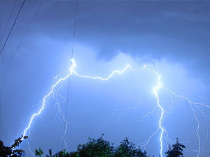 Из-за грозы в области без света остались несколько тысяч жителей
