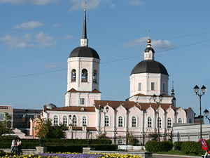 Томский храм расписывают иногородние мастера