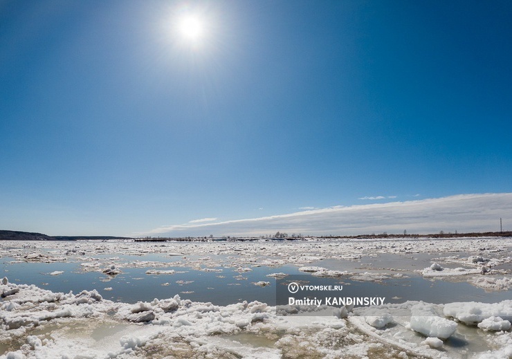 Ледоход на реке Обь в Томской области прошел Колпашево. Сохраняются подтопления