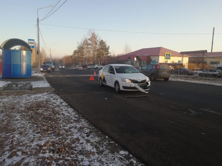 Таксист сбил женщину по дороге из Томска в аэропорт