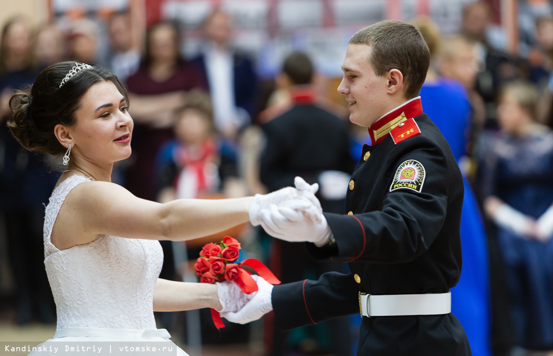 Кадетский бал вальс