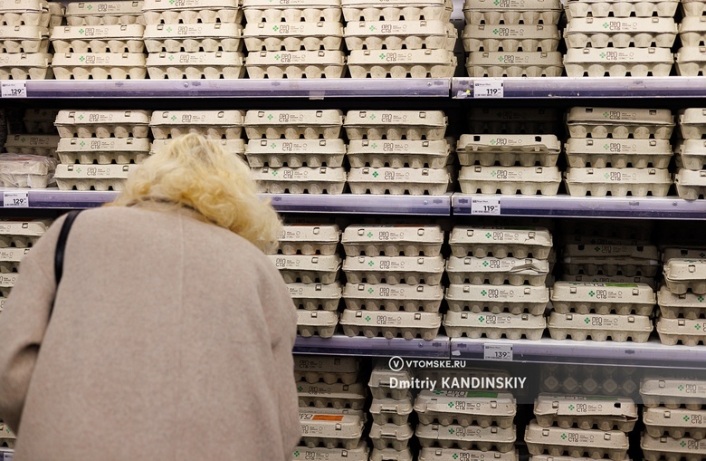 Власти договорились с бизнесом о снижении цен на курицу и яйца в Томске на 10-15 руб