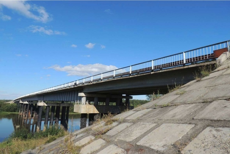 Мост через реку Кия в Томской области отремонтируют за 330,9 млн руб