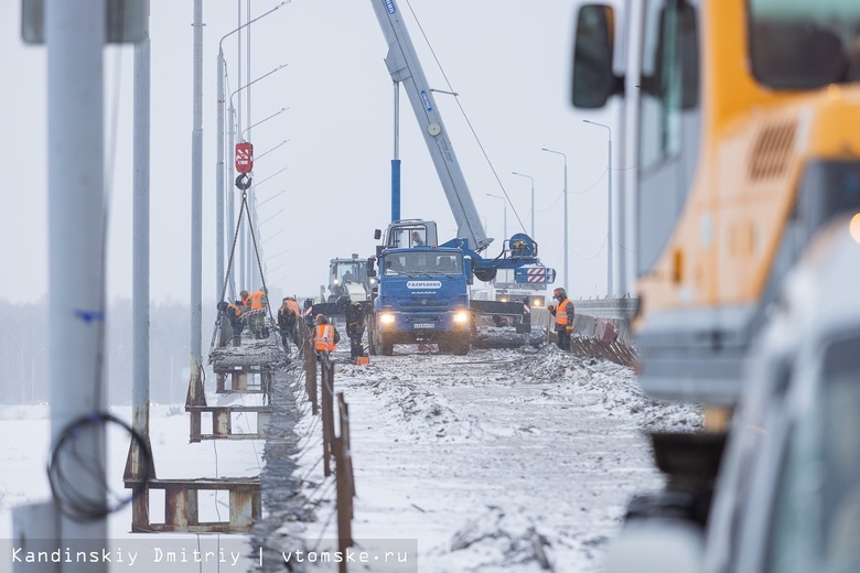 Ледовую дорогу сделают на Томи для ремонта Коммунального моста