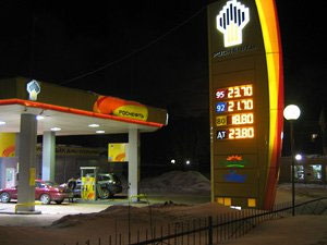 В Томске снова подешевел бензин