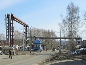 На автобус упала плита