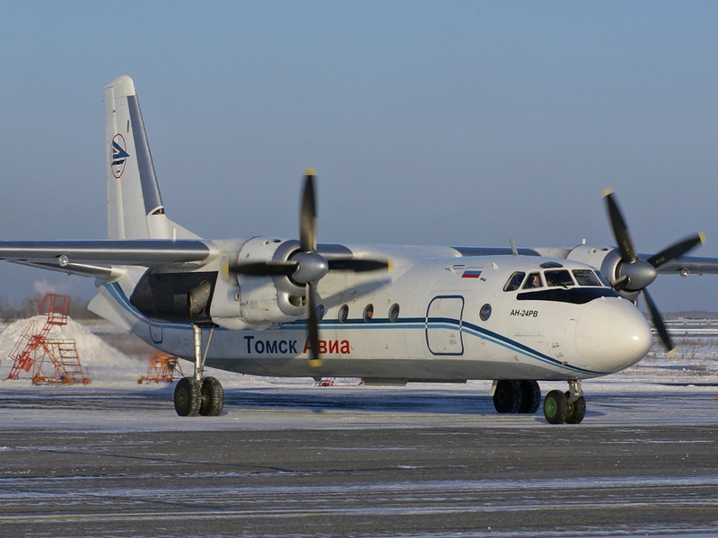 «Томск Авиа» может слиться с «Авиалиниями» Алтая и Бурятии