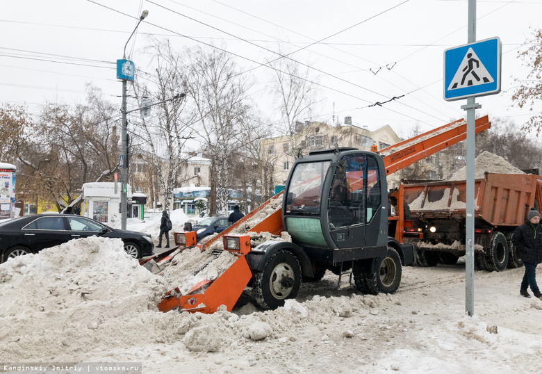 Усиленный режим уборки снега с улиц Томска сохранится до февраля